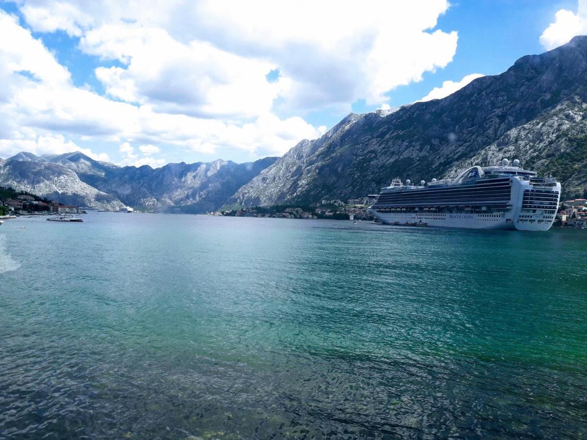 Bayview Apartments Tivat Montenegro Eksteriør billede
